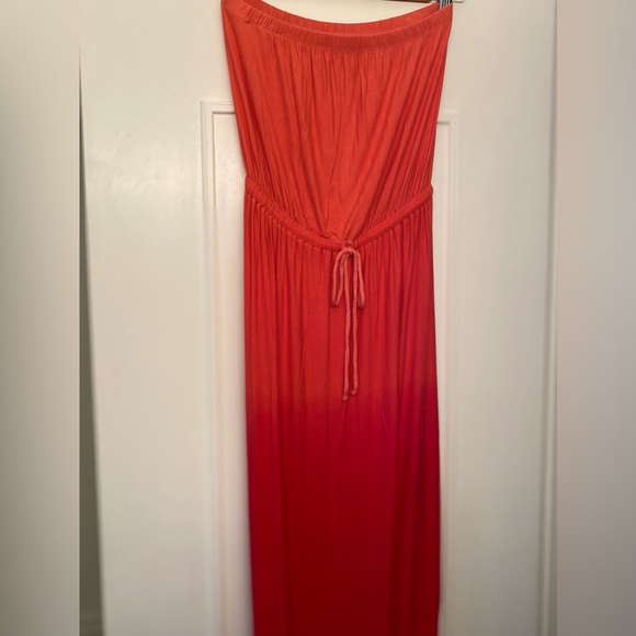 Old Navy maxi dress - Picture 2 of 5